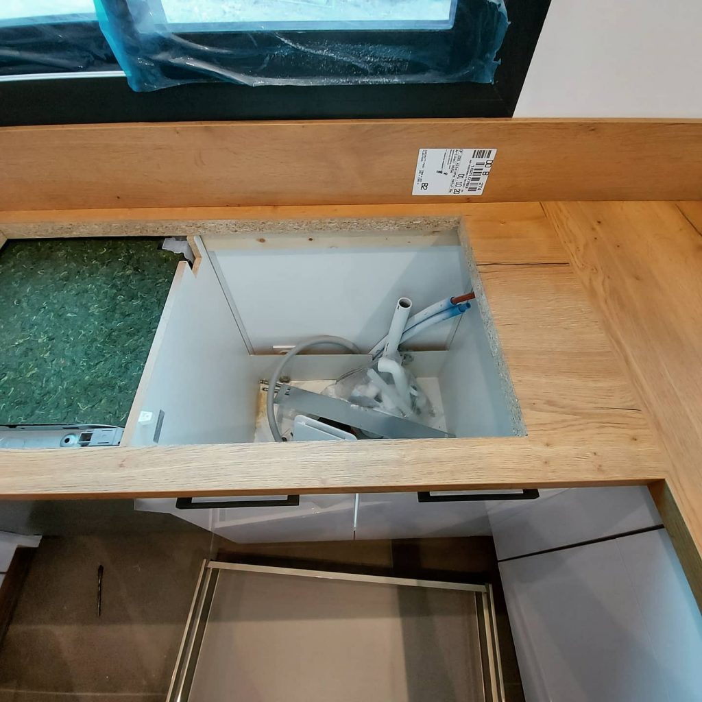 découpe d'encastrement évier.