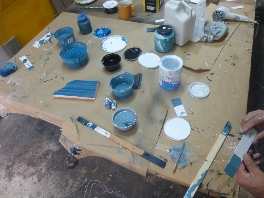 Une préparation de couleur.