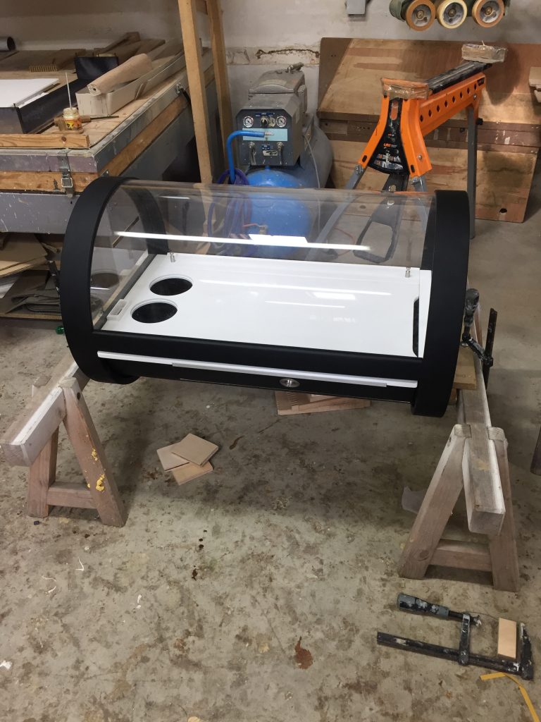 Une autre finition du meuble à conservation de desserts pour l'hôtellerie.