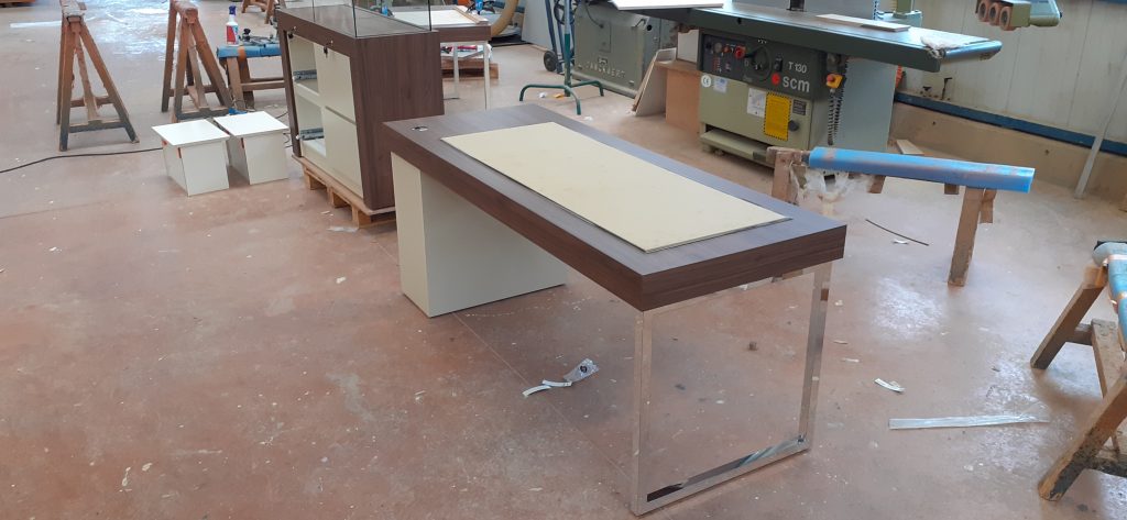 Meuble de bijouterie/horlogerie pour point de vente.