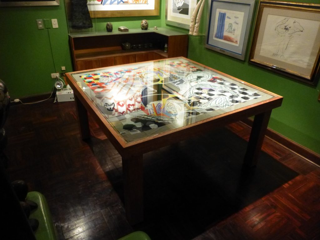 Création d'une table cadre de salle à manger.